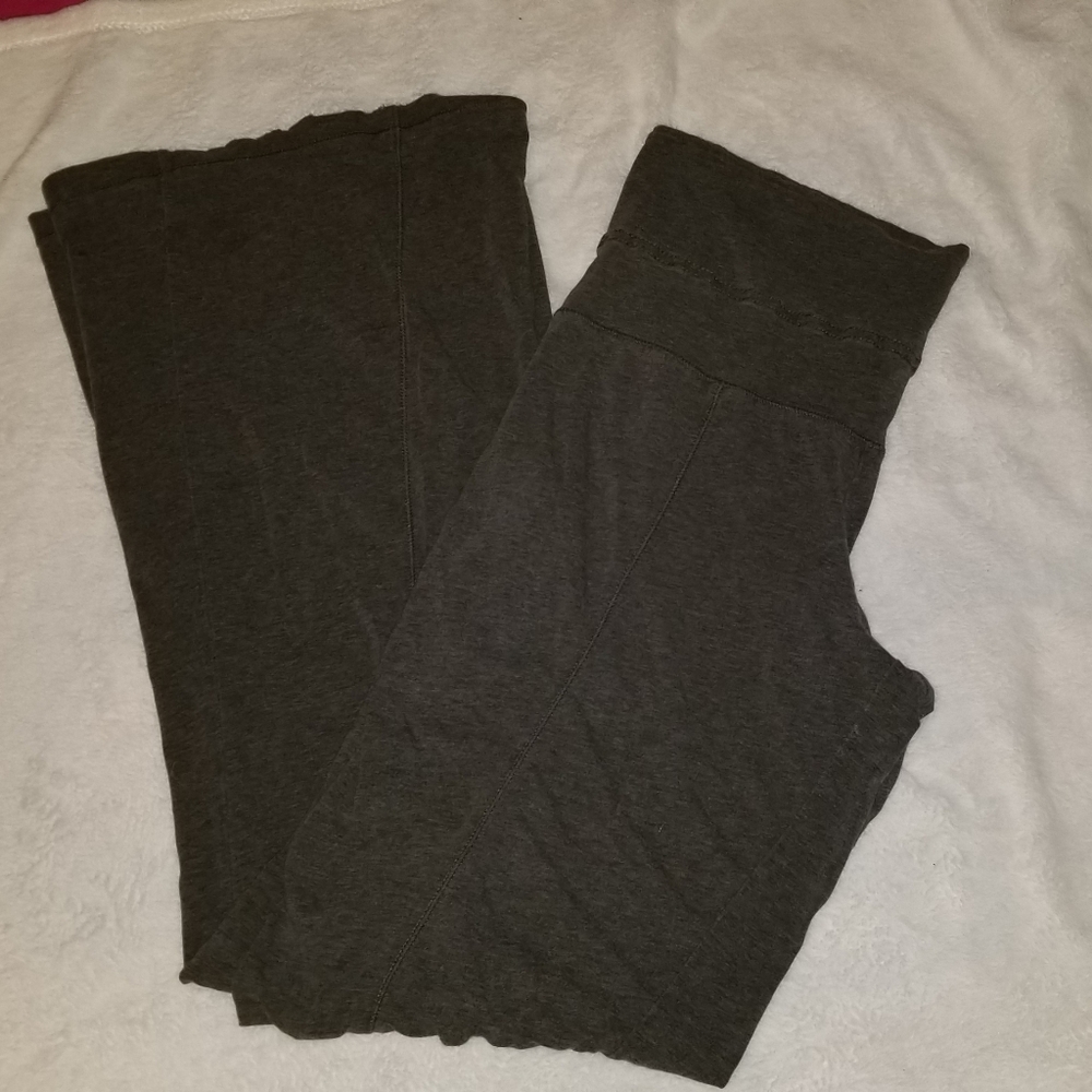 B2G1F! SO gray M yoga sweat pants